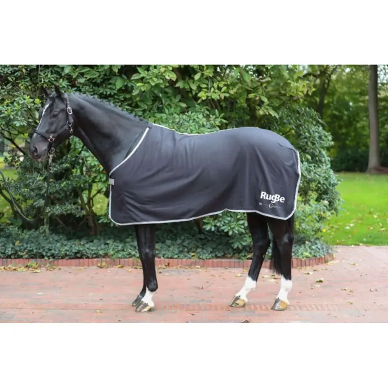 Rugbe By Covalliero Economic Fleece Blanket – Black 1